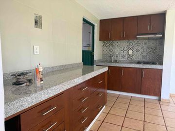 Casa en condominio con jardín privado