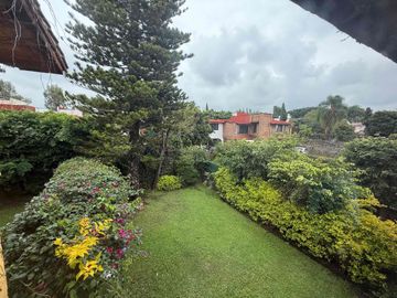 Casa en condominio con jardín privado
