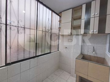 VENTA DEPARTAMENTO CERCADO DE LIMA LIMITE CON PUEBLO LIBRE