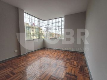 VENTA DEPARTAMENTO CERCADO DE LIMA LIMITE CON PUEBLO LIBRE