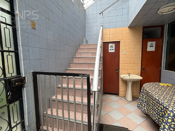 VENDO CASA FRENTE AL MALLPLAZA COMAS