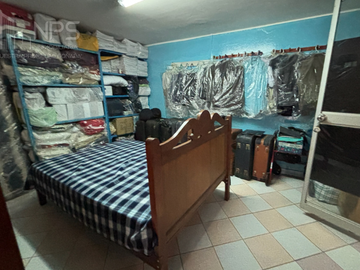 VENDO CASA FRENTE AL MALLPLAZA COMAS