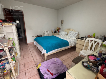 VENDO CASA FRENTE AL MALLPLAZA COMAS