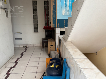 VENDO CASA FRENTE AL MALLPLAZA COMAS