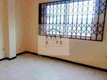 Edificio en venta, Norte de Guayaquil, frente al Colegio Americano