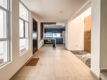 CASA EN VENTA EN ZONA VILLA ALBERTINA, PUEBLA.