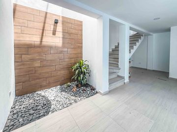 CASA EN VENTA EN ZONA VILLA ALBERTINA, PUEBLA.