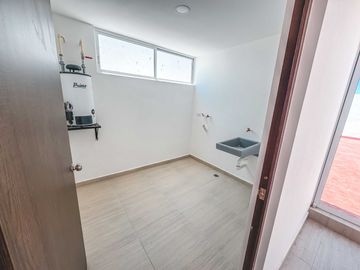 CASA EN VENTA EN ZONA VILLA ALBERTINA, PUEBLA.