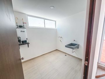 CASA EN VENTA EN ZONA VILLA ALBERTINA, PUEBLA.