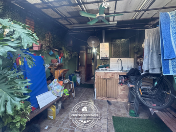 VENDE C ASA DE DOS PISOS EN EL BOSQUE