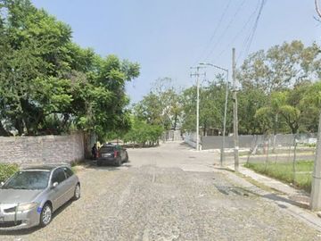 BONITA CASA EN VENTA DE RECUPERACION BANCARIA EN BALCONES DE LA JOYA, GUADALAJARA, JALISCO.