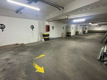 edificio de oficinas de venta en quito ecuador AM/V