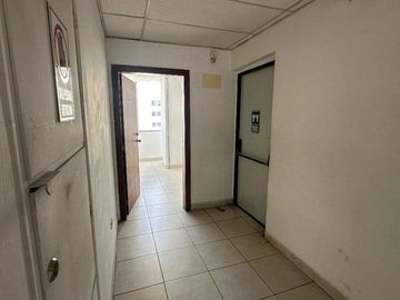 edificio de oficinas de venta en quito ecuador AM/V