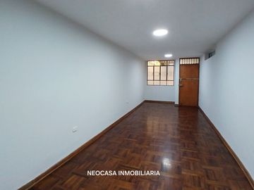 ¡OCASION! DPTO 1°PISO A UN PASO DE GAMARRA