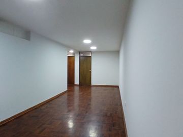 ¡OCASION! DPTO 1°PISO A UN PASO DE GAMARRA