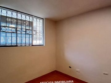 ¡OCASION! DPTO 1°PISO A UN PASO DE GAMARRA