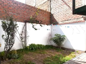 ¡OCASION! DPTO 1°PISO A UN PASO DE GAMARRA