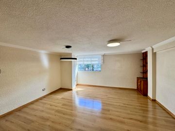 VENDO DEPARTAMENTO DE TRES DORMITORIOS EN LA AV. EL INCA Y SEIS DE DICIEMBRE