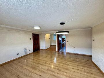 VENDO DEPARTAMENTO DE TRES DORMITORIOS EN LA AV. EL INCA Y SEIS DE DICIEMBRE