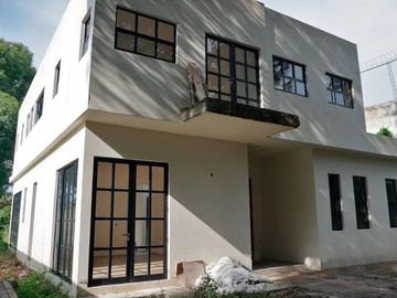 CASA EN VENTA EN LAS FUENTES