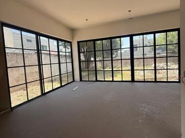 CASA EN VENTA EN LAS FUENTES