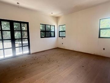 CASA EN VENTA EN LAS FUENTES