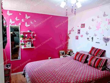 Se vende Depto en la comuna el Bosque. Lo Moreno 217. 5to piso, con 3 dormitorios y 1 Baño, Living/Comedor. Con 58 mt2. 
Estacionamiento común 
Cercano a Locomoción, Supermercados, Ferias Libres, Comercios, Farmacias, Colegios, Jardines Infantiles, Cesfam.etc.
Valor $ 52.000.000 mas comisión de corretaje del 2%.  Se acepta todo medio de pago.
 Consulta y visitas.