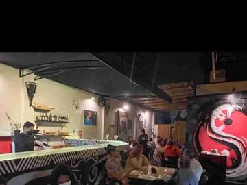 Se vende restaurante y hospedaje en San Bartolo