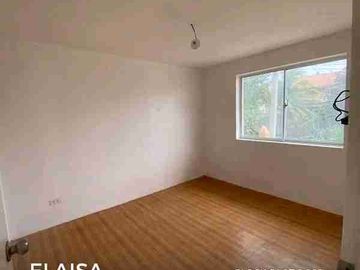 For Sale 5-Bedrooms 2-Single Attached House with Balcony and Carport