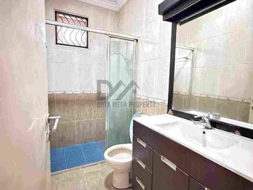 Dijual Rumah Hook Furnished Siap Huni di Neo Catalonia, Nusa Loka BSD City