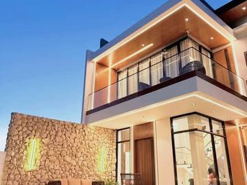 FOR SALE MODERN SMART HOME WITH SWIMMING POOL