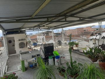 A LA VENTA CASA EN PRADOS DEL NORTE 🏠