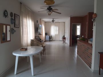 A LA VENTA CASA EN PRADOS DEL NORTE 🏠