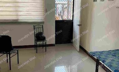 Inner Townhouse with 2 Bedrooms and 1 T&B