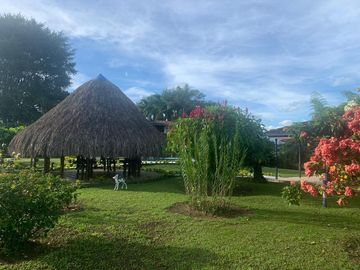 SE VENDE O SE PERMUTA FINCA TURISTICA ALCALA VALLE