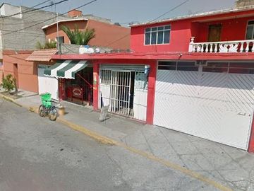 Casa en venta en Nezahualcóyotl