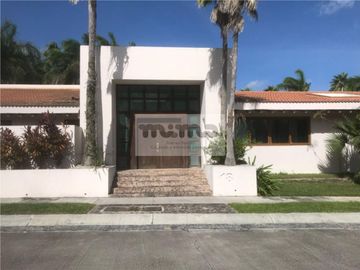 Casa en Venta en Villa Magna, Cancún.
