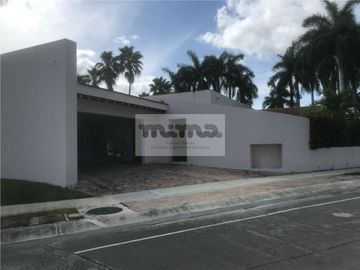 Casa en Venta en Villa Magna, Cancún.