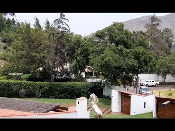 Vive rodeado de naturaleza y lujo en La Planicie .Casa en venta