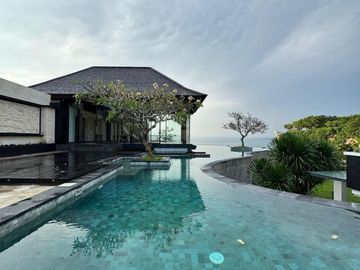 LUXURIOUS CLIFF FRONT VILLA dgn SPECTACULAR OCEAN VIEW di PANTAI BALANGAN / JIMBARAN, BALI