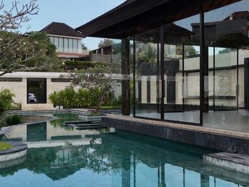 LUXURIOUS CLIFF FRONT VILLA dgn SPECTACULAR OCEAN VIEW di PANTAI BALANGAN / JIMBARAN, BALI