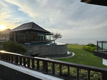 LUXURIOUS CLIFF FRONT VILLA dgn SPECTACULAR OCEAN VIEW di PANTAI BALANGAN / JIMBARAN, BALI