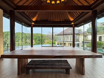 LUXURIOUS CLIFF FRONT VILLA dgn SPECTACULAR OCEAN VIEW di PANTAI BALANGAN / JIMBARAN, BALI