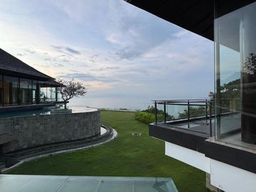 LUXURIOUS CLIFF FRONT VILLA dgn SPECTACULAR OCEAN VIEW di PANTAI BALANGAN / JIMBARAN, BALI