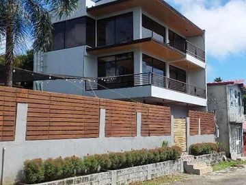 Preowned House and Lot in Silang -EGR