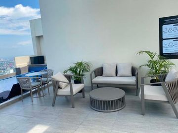 2 Bedroom Fully Furnished corner unit along Shaw Boulevard