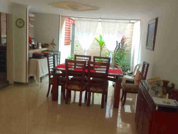 VENDO CASA, SECTOR LA HACIENDA, SUR DE CALI
