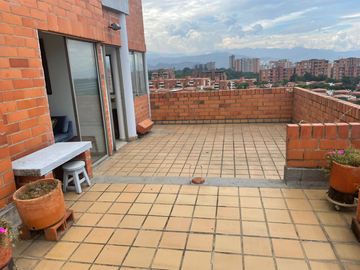 Venta Pen house en ciudad jardin Cali
