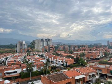 Venta Pen house en ciudad jardin Cali