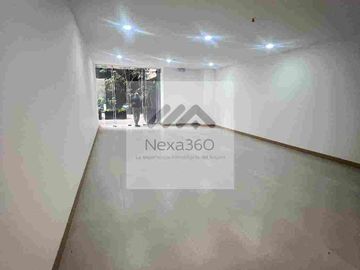 Oficina nueva en venta sector Av. primero de Mayo, cerca de la escuela Pasos.